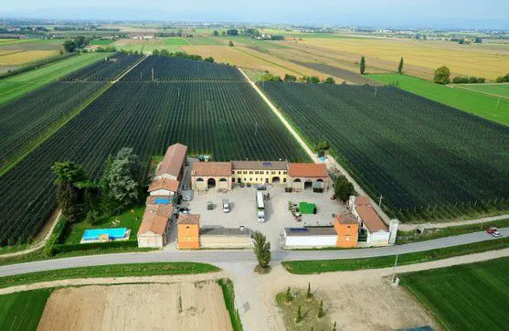 esterno azienda valbissara prati a verona